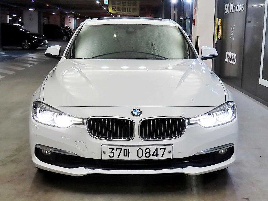 BMW 3시리즈 3시리즈 (F30) 320i 럭셔리 이미지 2