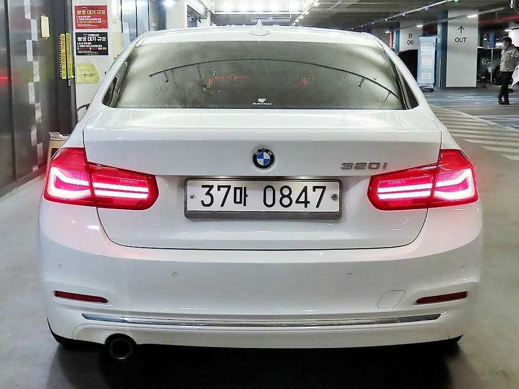 BMW 3시리즈 3시리즈 (F30) 320i 럭셔리 이미지 5