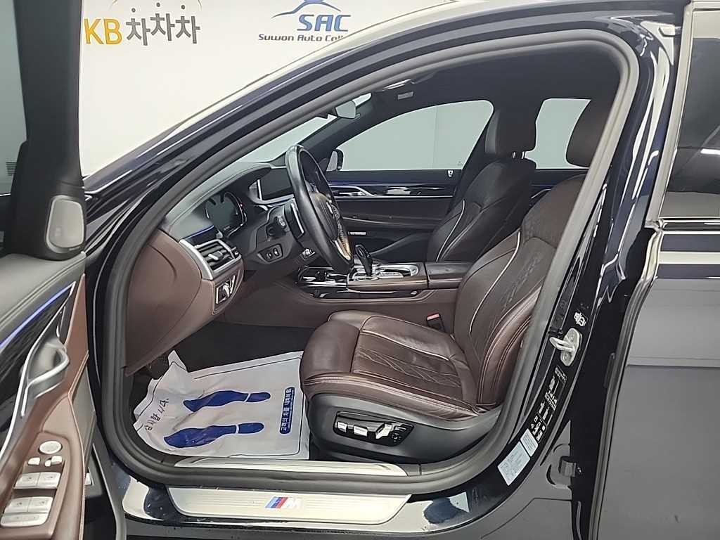 BMW 7시리즈 7시리즈 (G11) 740d xDrive M 스포츠 이미지 11
