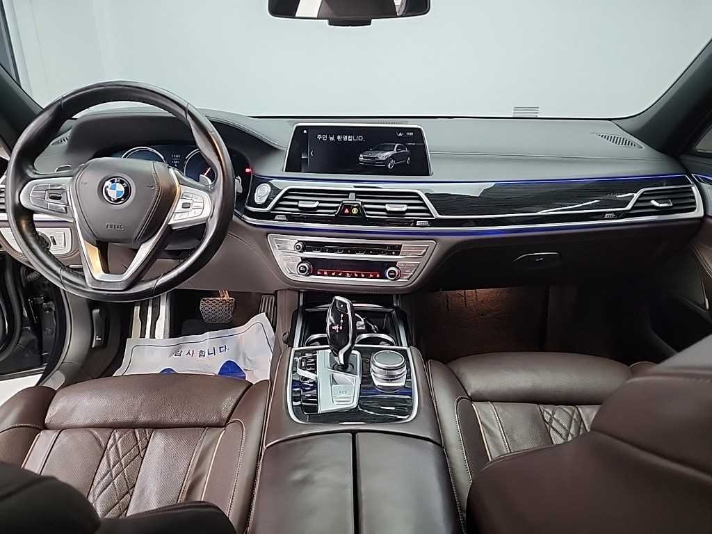 BMW 7시리즈 7시리즈 (G11) 740d xDrive M 스포츠 이미지 7
