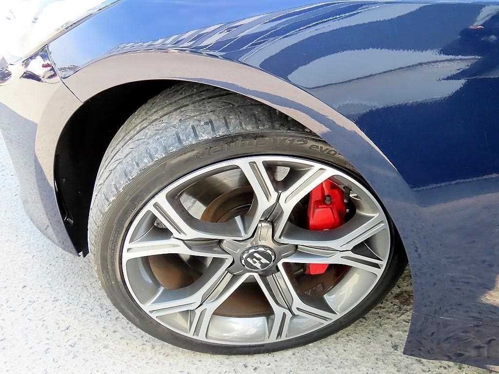 기아 스팅어 가솔린 2.0 터보 2WD 플래티넘 이미지 20