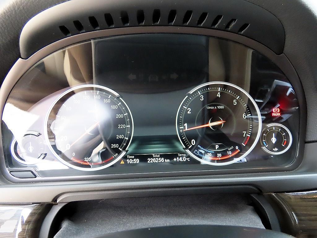 BMW 5시리즈 5시리즈 (F10) 528i xDrive 럭셔리 이미지 9