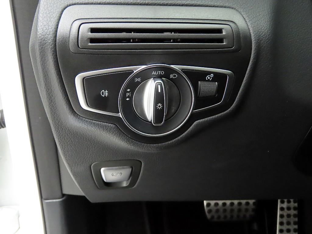 벤츠 GLC 클래스 GLC클래스 X253 GLC 300 e 4MATIC 쿠페 이미지 12