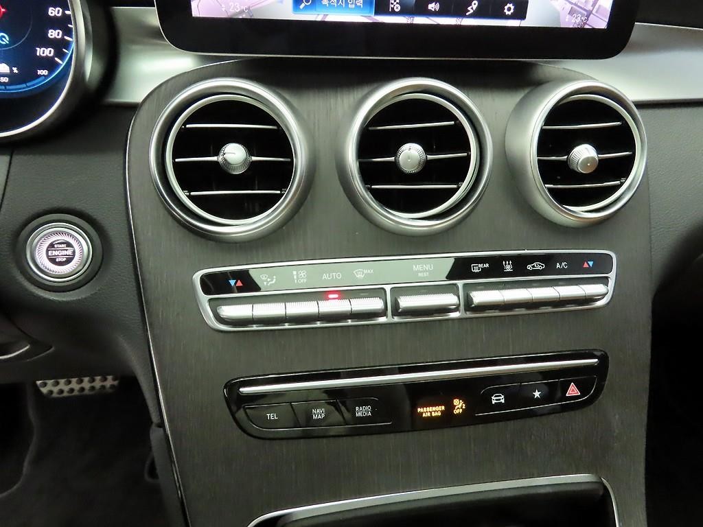 벤츠 GLC 클래스 GLC클래스 X253 GLC 300 e 4MATIC 쿠페 이미지 9
