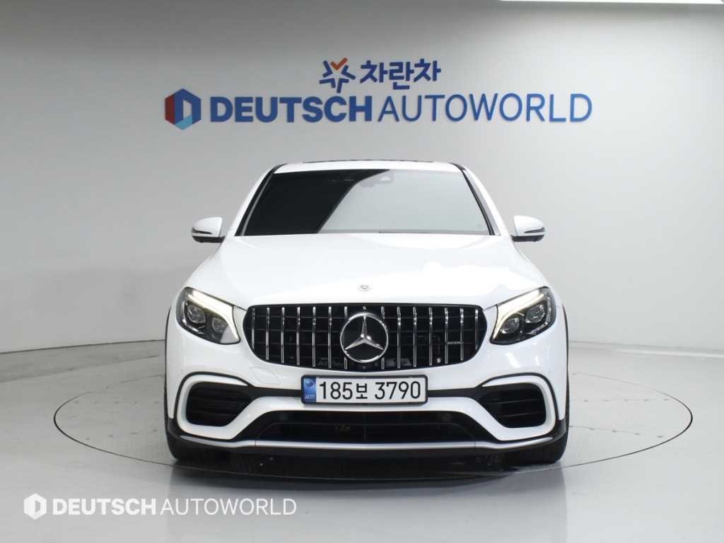벤츠 GLC 클래스 GLC클래스 X253 AMG GLC 63 S 4MATIC+ 쿠페 이미지 3