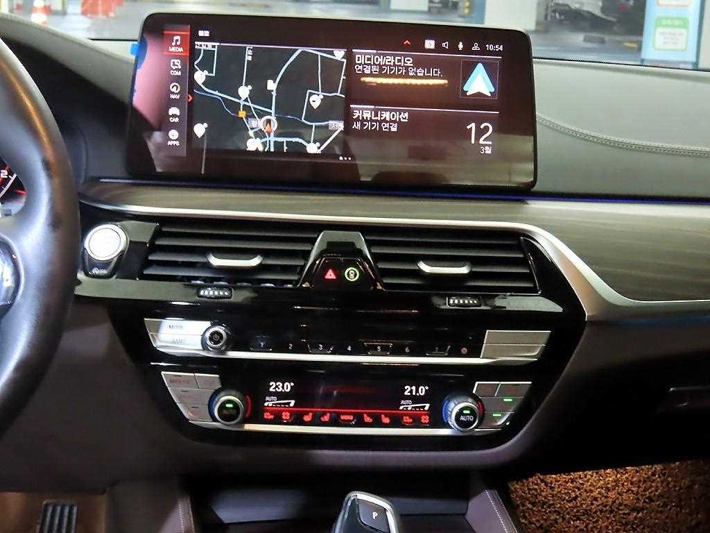 BMW 5시리즈 5시리즈 (G30) 530i 럭셔리 이미지 11