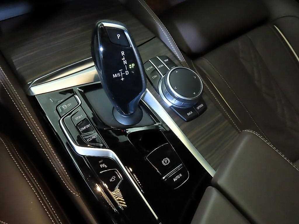 BMW 5시리즈 5시리즈 (G30) 530i 럭셔리 이미지 12