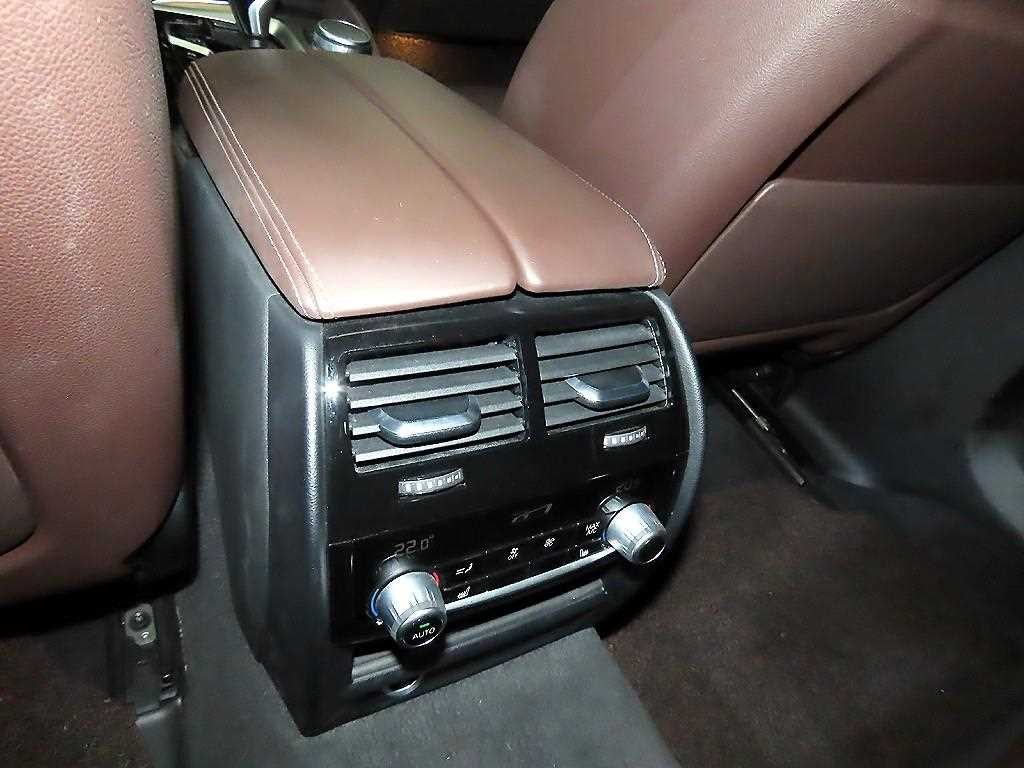 BMW 5시리즈 5시리즈 (G30) 530i 럭셔리 이미지 16