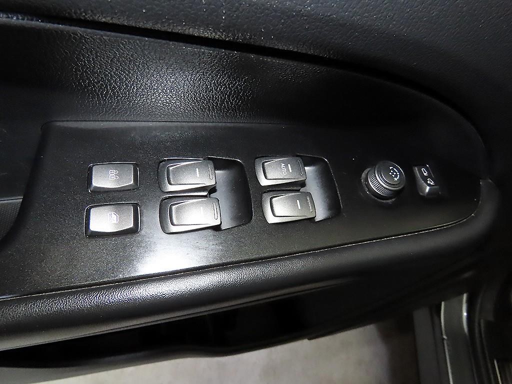 KG모빌리티(쌍용) 렉스턴 더 뉴 렉스턴 스포츠 디젤 2.2 4WD 프레스티지 이미지 13