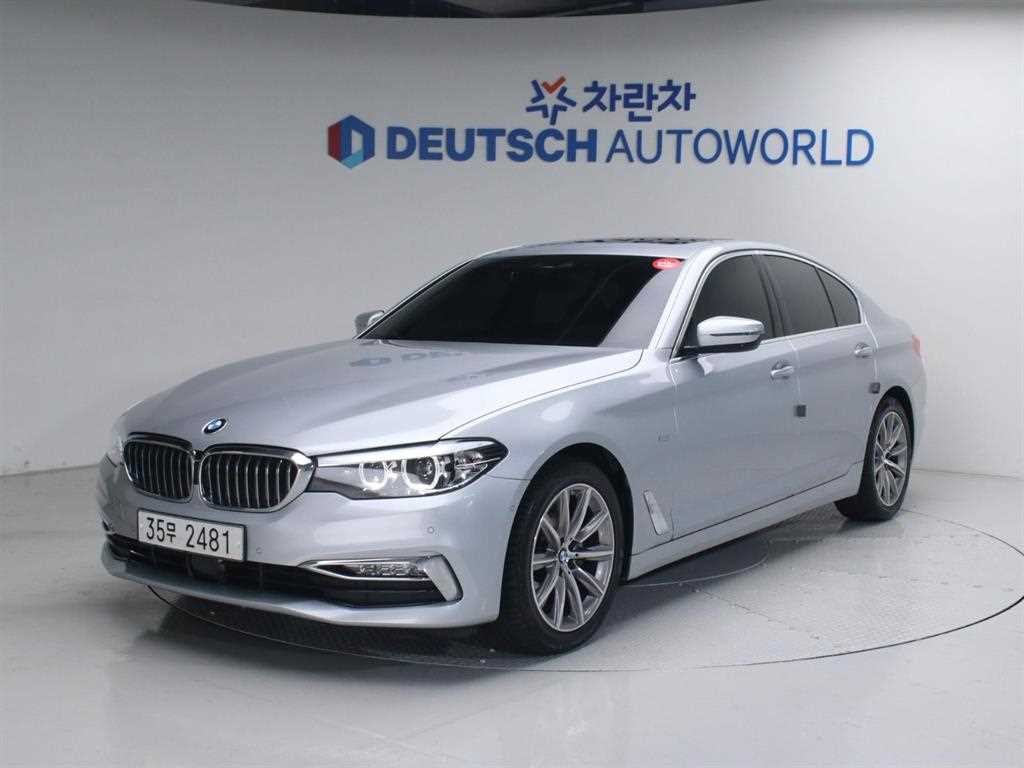 BMW 5시리즈 5시리즈 (G30) 520i 럭셔리 이미지 1