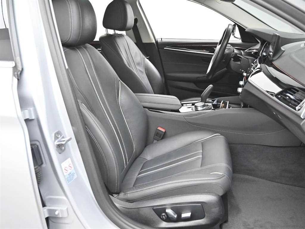 BMW 5시리즈 5시리즈 (G30) 520i 럭셔리 이미지 10