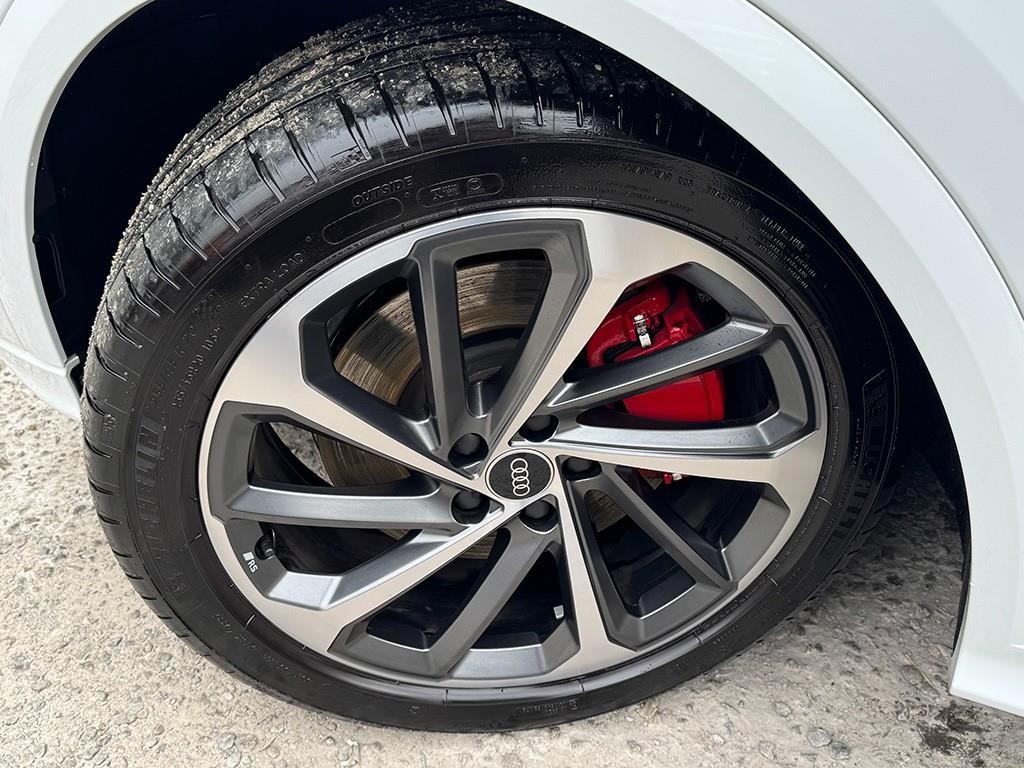 아우디 Q5 Q5 (80A) 40 TDI 콰트로 S-라인 블랙 에디션 이미지 20