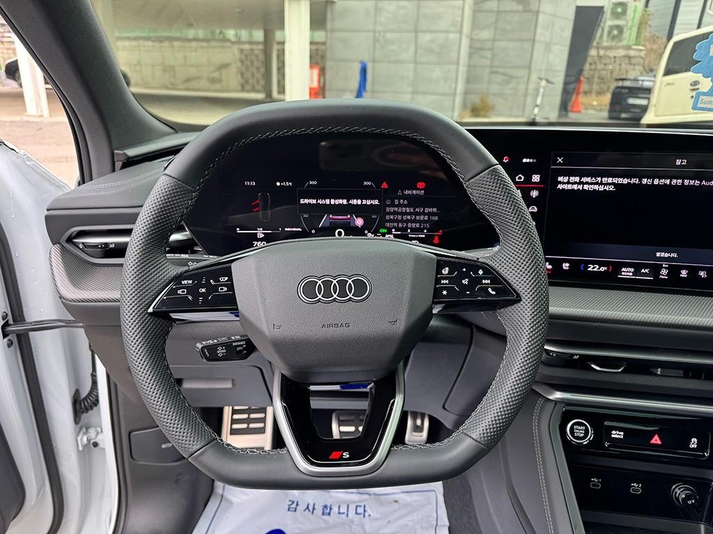 아우디 Q5 Q5 (80A) 40 TDI 콰트로 S-라인 블랙 에디션 이미지 7
