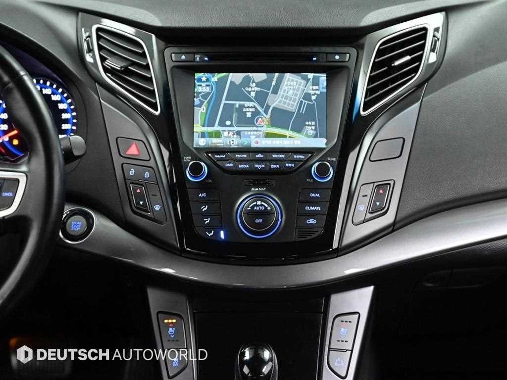 현대 i40 i40Saloon 2.0 GDI PYL 이미지 14