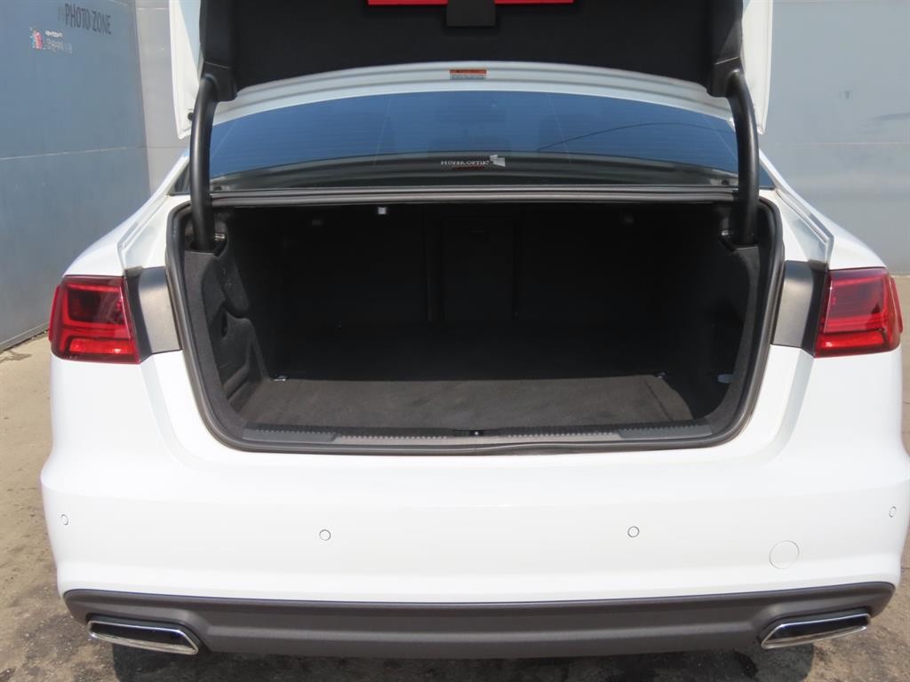 아우디 A6 뉴A6 40 TFSI 프리미엄 이미지 5