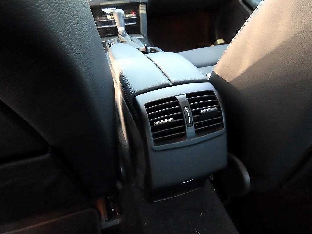 벤츠 E 클래스 E-클래스 W212 E200 CGI 아방가르드 이미지 17