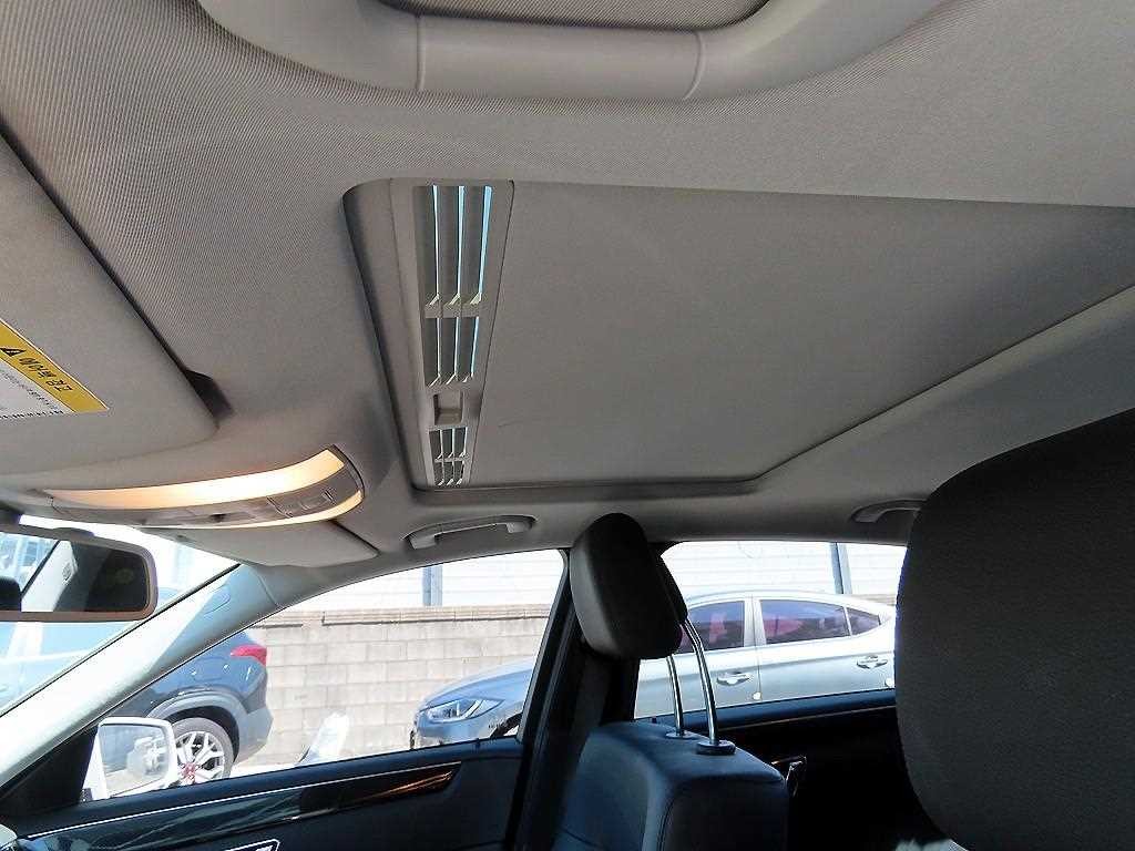 벤츠 E 클래스 E-클래스 W212 E200 CGI 아방가르드 이미지 18