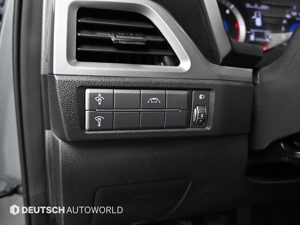 KG모빌리티(쌍용) 코란도 뷰티풀코란도 2WD 디젤 1.6 C3 플러스 이미지 16