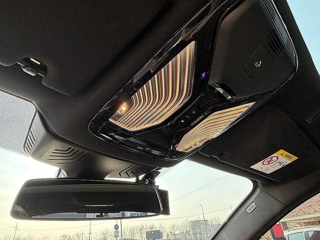 BMW 5시리즈 5시리즈 (G30) 530e M 스포츠 이미지 14