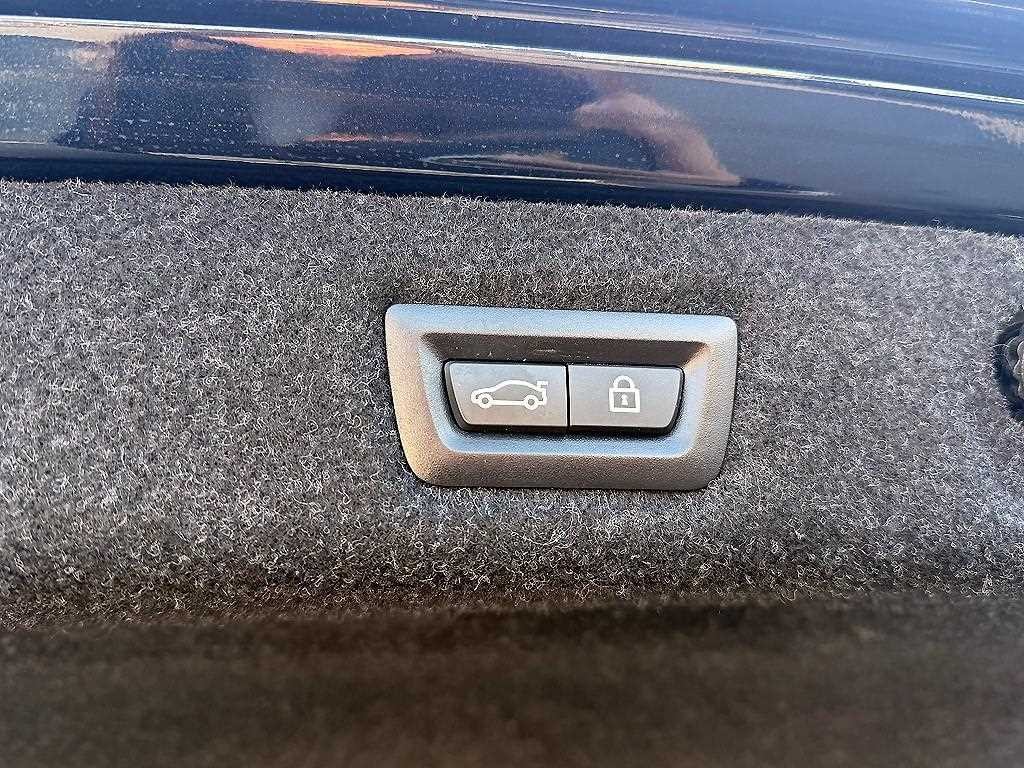 BMW 5시리즈 5시리즈 (G30) 530e M 스포츠 이미지 17