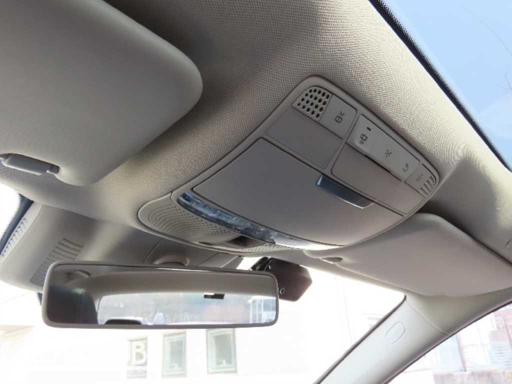 벤츠 E 클래스 E-클래스 W213 E300 4MATIC 아방가르드 이미지 12
