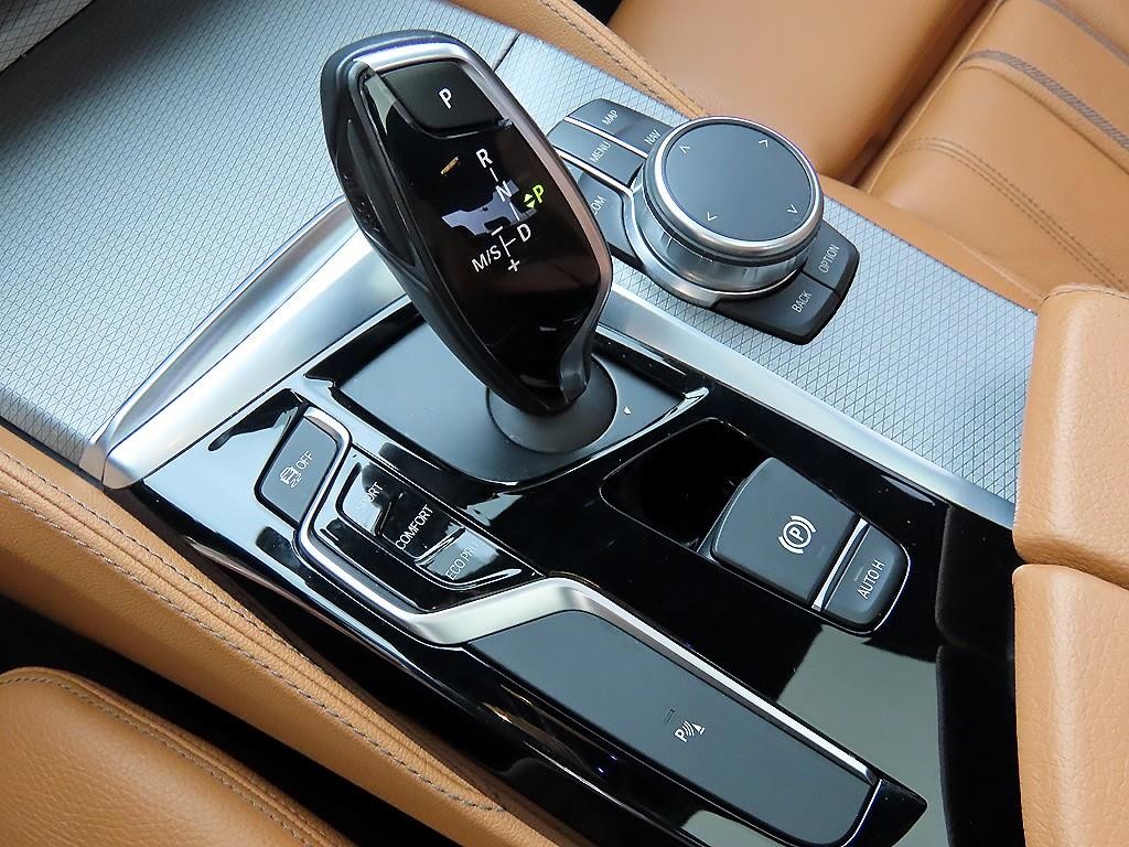 BMW 5시리즈 5시리즈 (G30) 530i xDrive M 스포츠 이미지 11