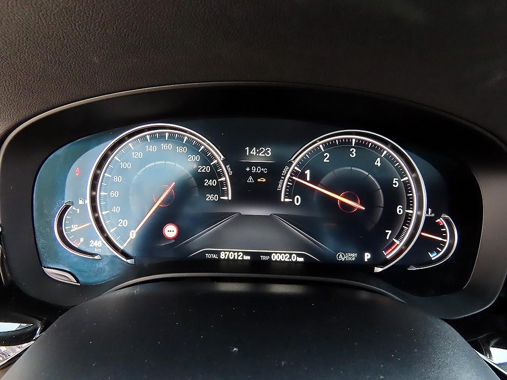 BMW 5시리즈 5시리즈 (G30) 530i xDrive M 스포츠 이미지 9