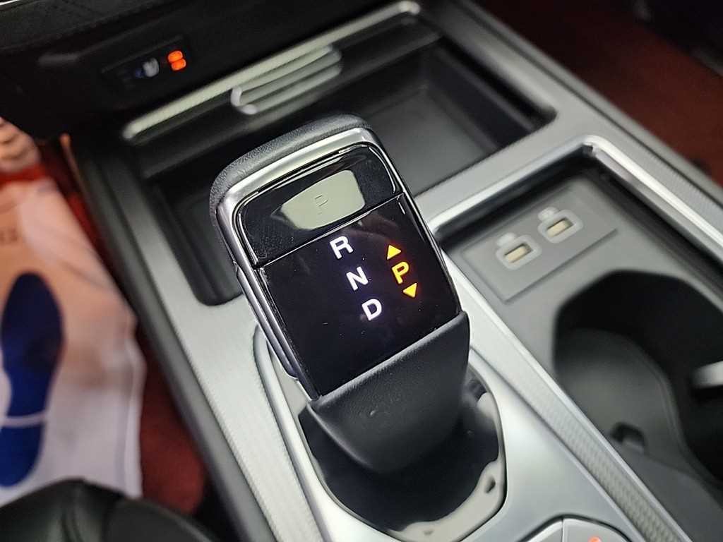 KG모빌리티(쌍용) 렉스턴 올 뉴 렉스턴 (Y450) 디젤 2.2 4WD 더 블랙 이미지 8