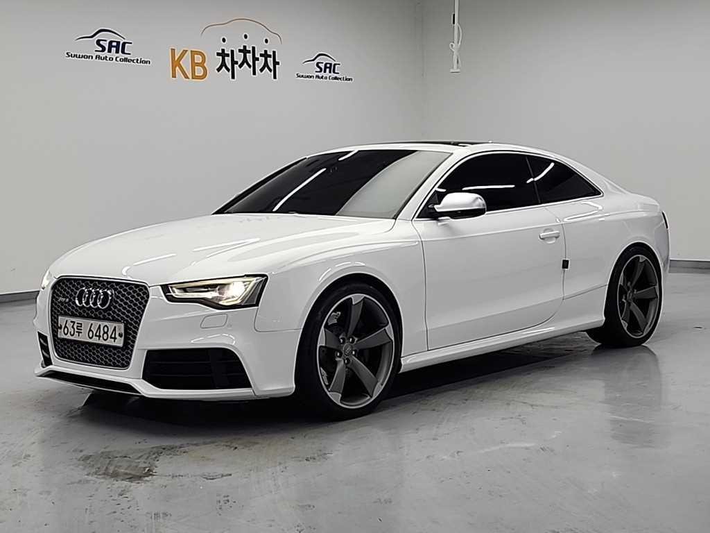 아우디 RS5 4.2 FSI 콰트로 이미지 1
