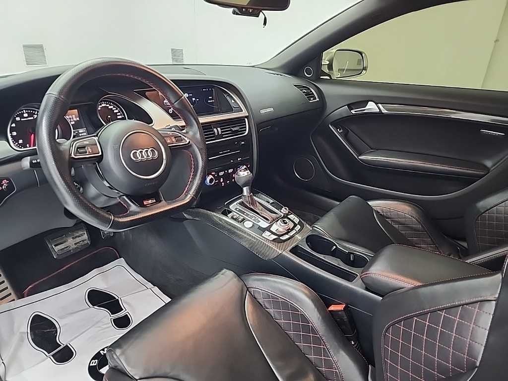 아우디 RS5 4.2 FSI 콰트로 이미지 7