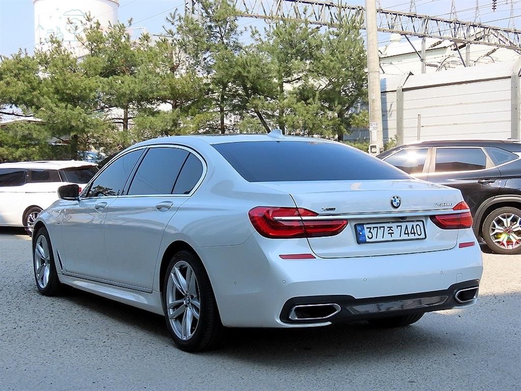BMW 7시리즈 7시리즈 (G11) 730Ld xDrive M 스포츠 이미지 3