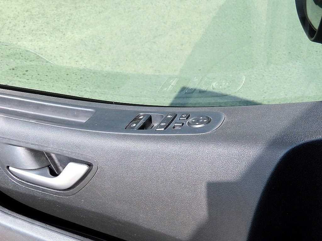 현대 스타리아 2WD 디젤 카고 스마트 5인승 이미지 11