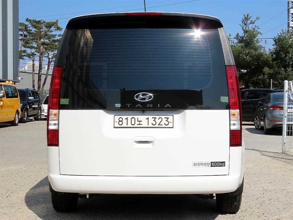 현대 스타리아 2WD 디젤 카고 스마트 5인승 이미지 4