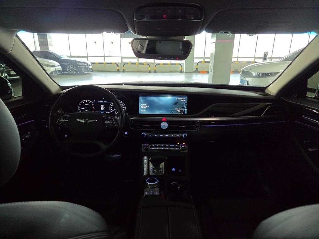 제네시스 G90 3.8 GDI AWD 프리미엄 럭셔리 이미지 17