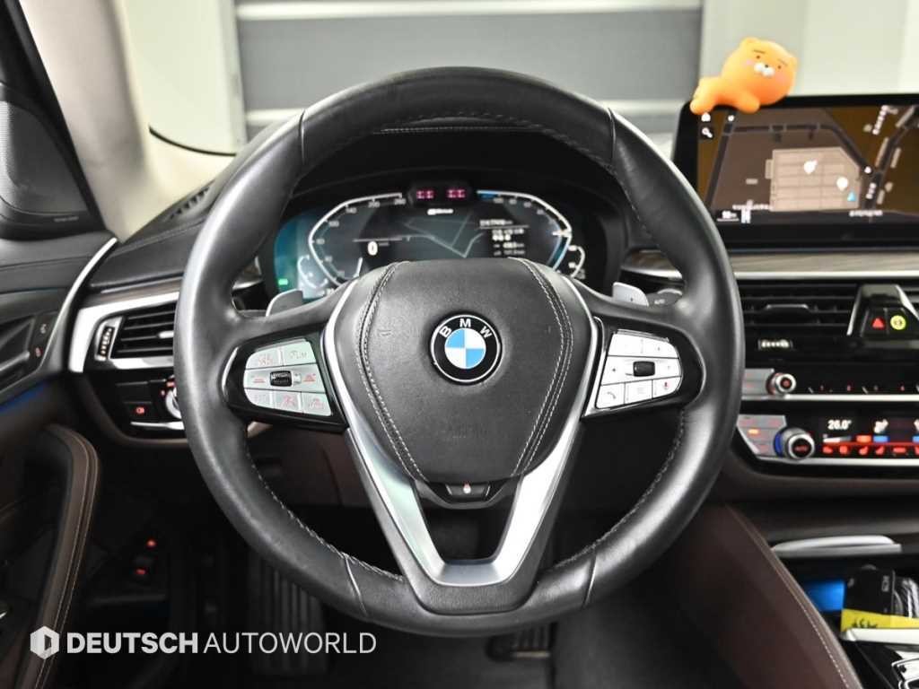BMW 5시리즈 5시리즈 (G30) 530e 럭셔리 이미지 13