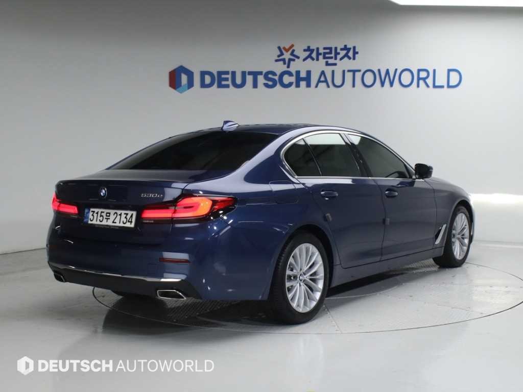 BMW 5시리즈 5시리즈 (G30) 530e 럭셔리 이미지 2