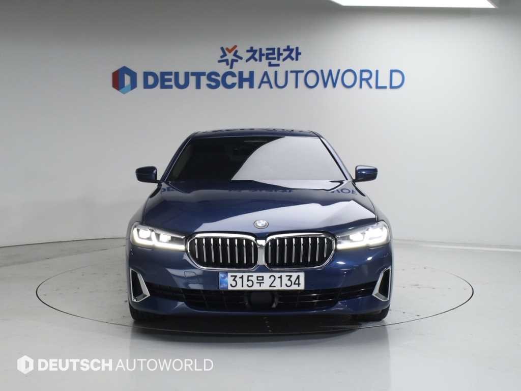 BMW 5시리즈 5시리즈 (G30) 530e 럭셔리 이미지 3