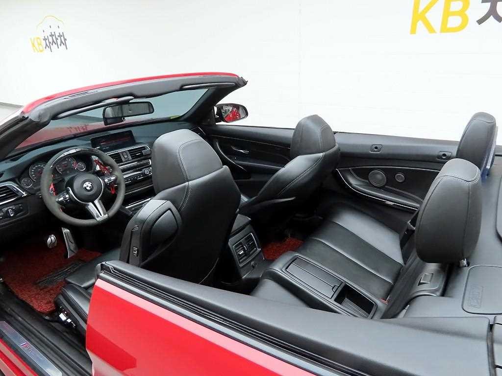 BMW 4시리즈 M4 (F82) 컨버터블 페인트워크 에디션 이미지 12