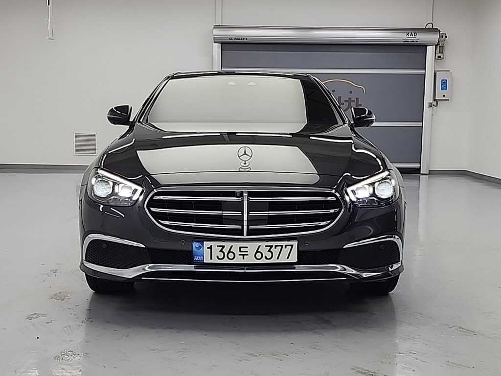 벤츠 E 클래스 E-클래스 W213 E220d 4MATIC 익스클루시브 이미지 2