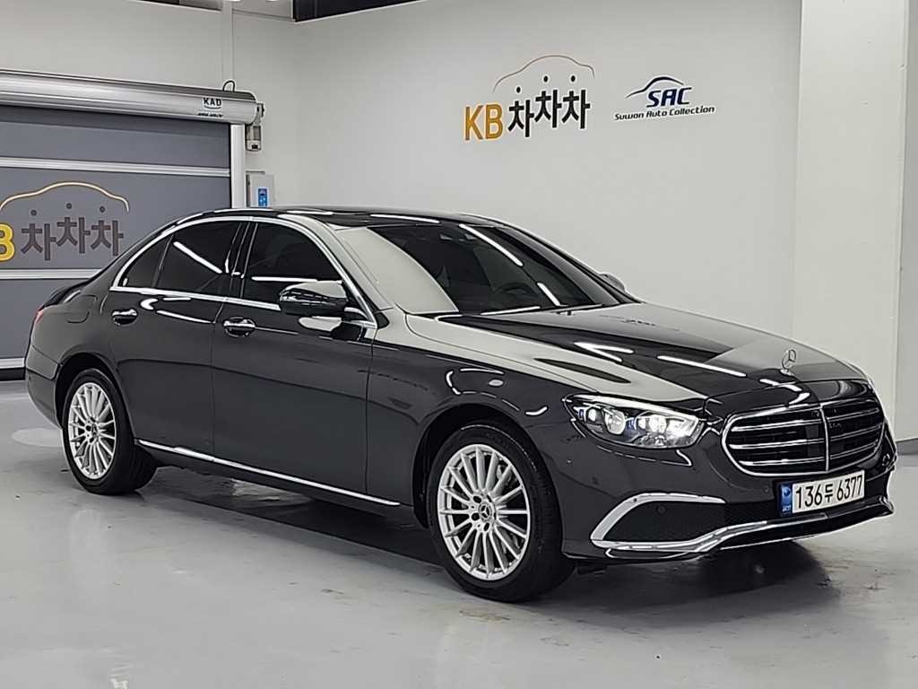 벤츠 E 클래스 E-클래스 W213 E220d 4MATIC 익스클루시브 이미지 4