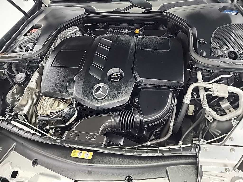벤츠 E 클래스 E-클래스 W213 E220d 4MATIC 익스클루시브 이미지 5