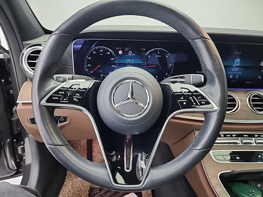 벤츠 E 클래스 E-클래스 W213 E220d 4MATIC 익스클루시브 이미지 9