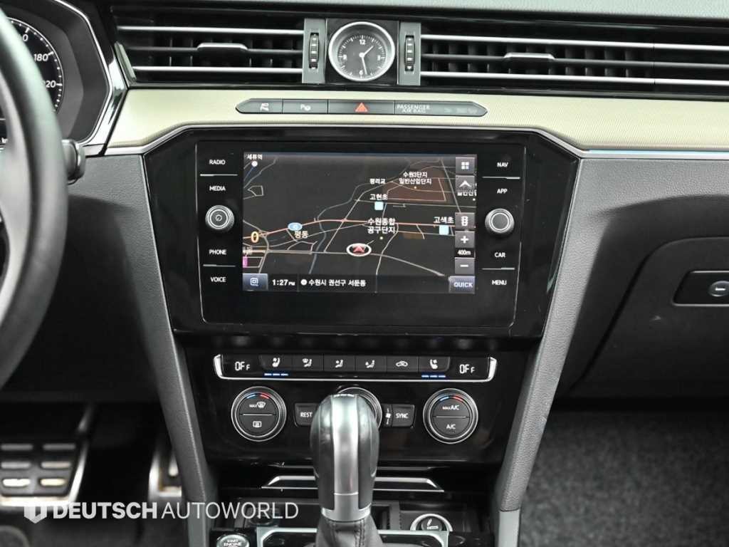 폭스바겐 아테온 2.0 TDI 엘레강스 프레스티지 이미지 14