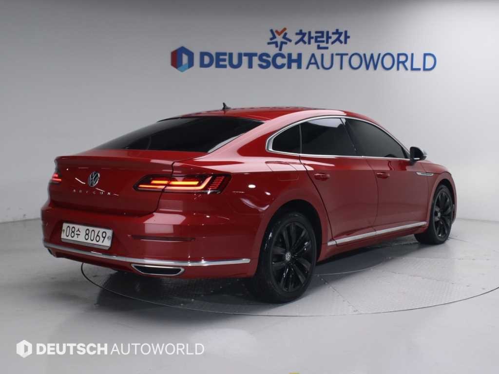 폭스바겐 아테온 2.0 TDI 엘레강스 프레스티지 이미지 3