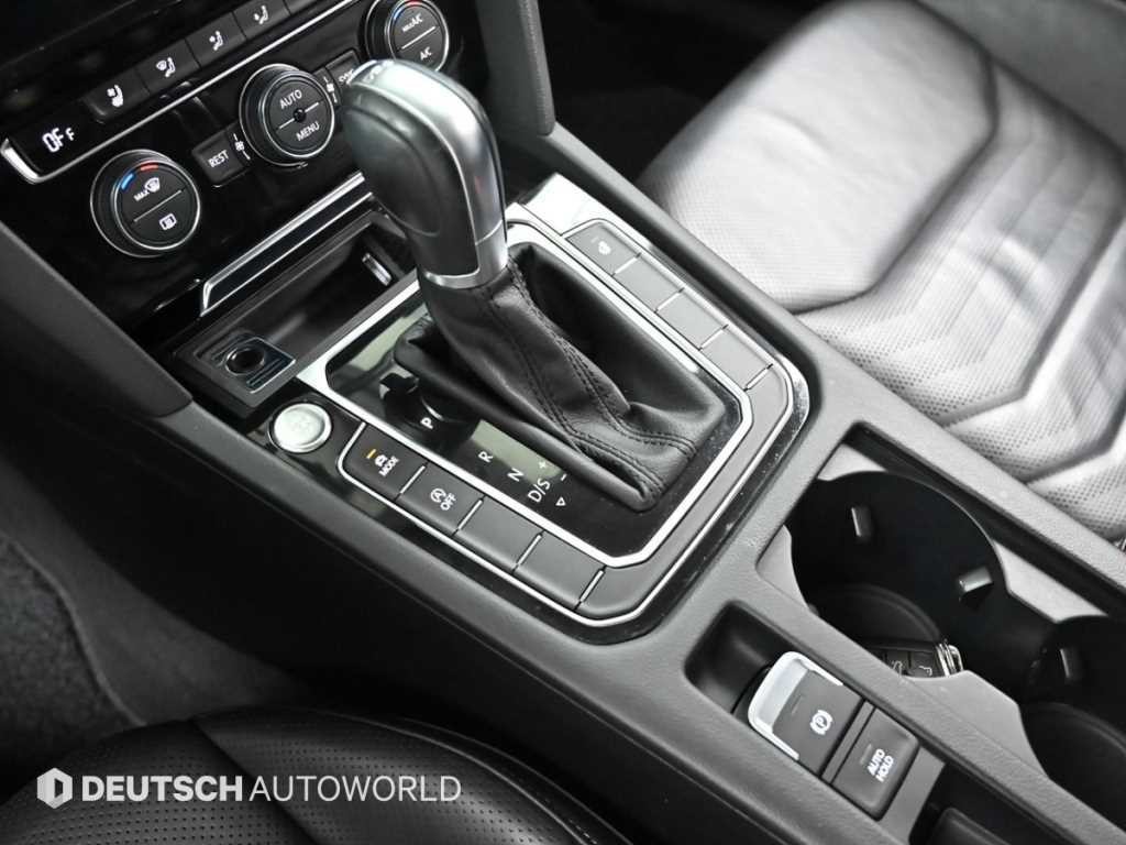 폭스바겐 아테온 2.0 TDI 엘레강스 프레스티지 이미지 9