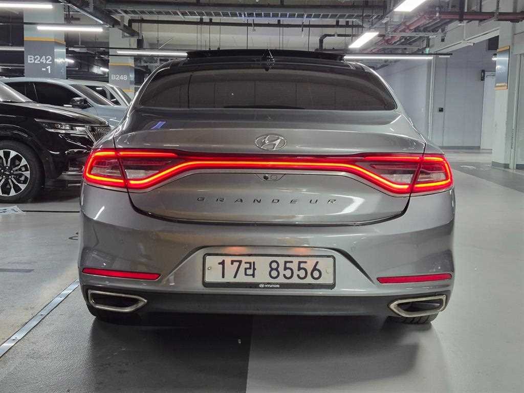 현대 그랜저 그랜저 IG 2.4 GDI 프리미엄 스페셜 이미지 4