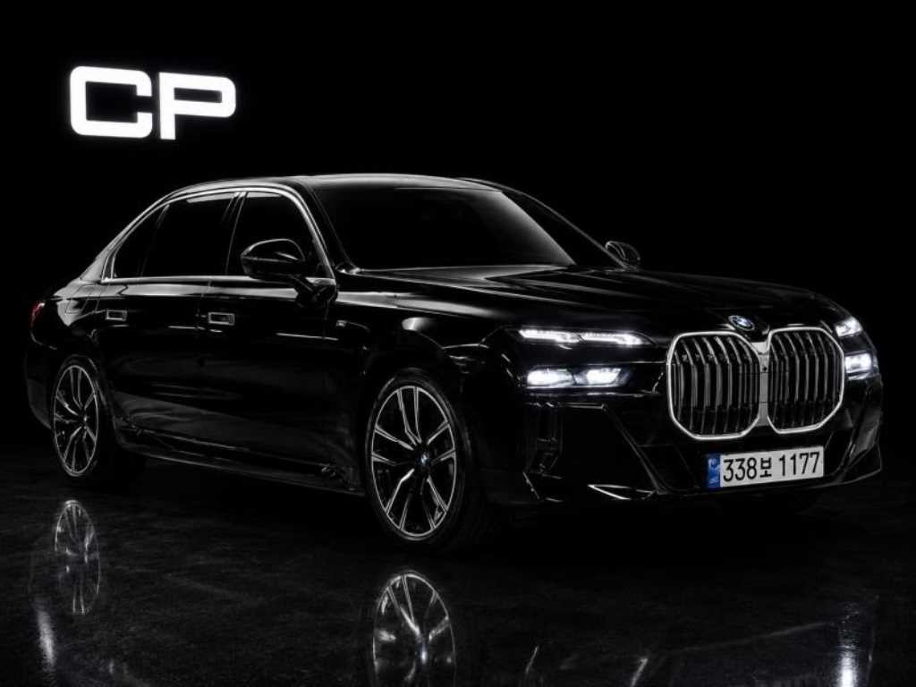 BMW 7시리즈 7시리즈 (G70) 740d xDrive M 스포츠 이미지 1
