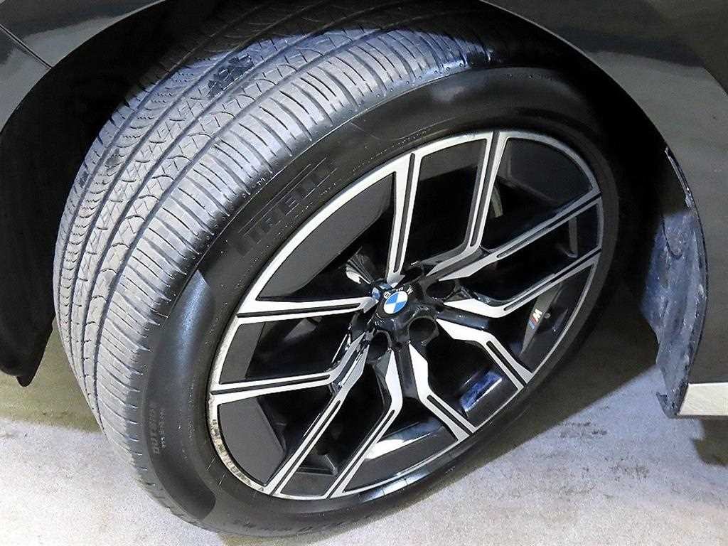 BMW 7시리즈 7시리즈 (G70) 740d xDrive M 스포츠 이미지 20