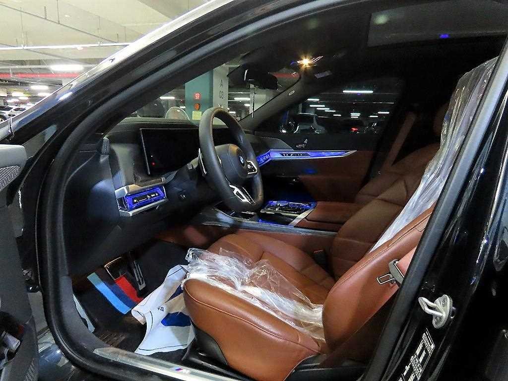 BMW 7시리즈 7시리즈 (G70) 740d xDrive M 스포츠 이미지 6