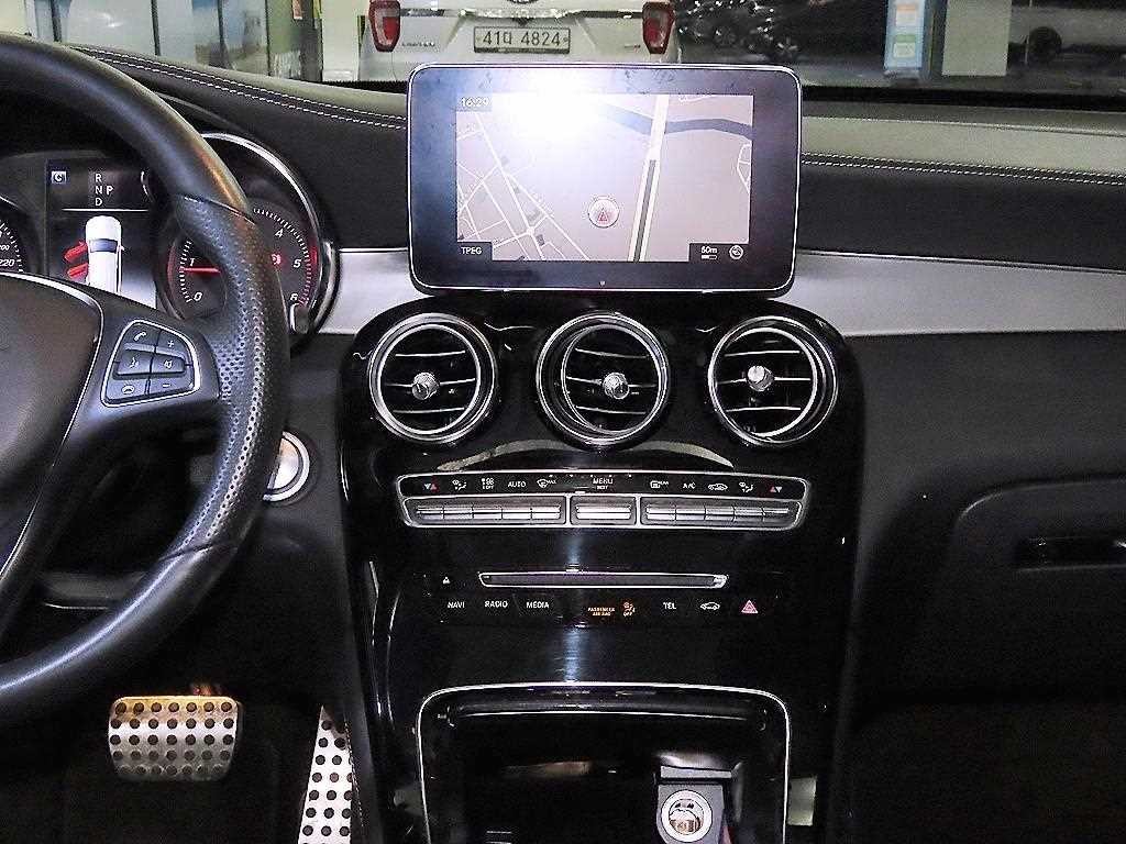 벤츠 GLC 클래스 GLC클래스 X253 GLC 250 d 4MATIC 이미지 11